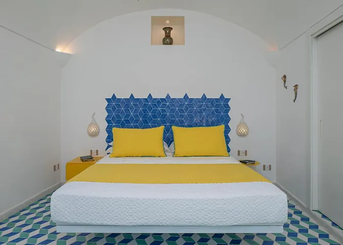 Гостьовий будинок Petrea Lifestyle 4*