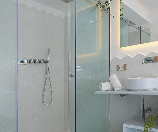 Petrea Lifestyle Гостьовий будинок 4*