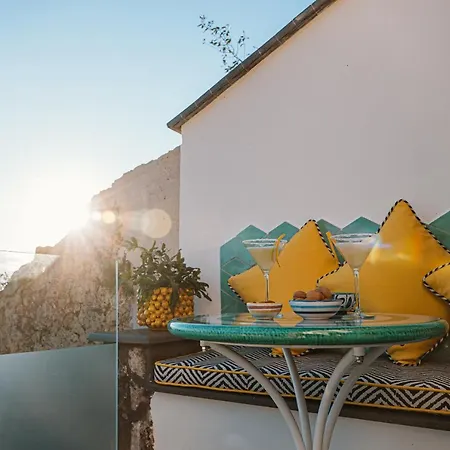 Гостьовий будинок Petrea Lifestyle Позітано